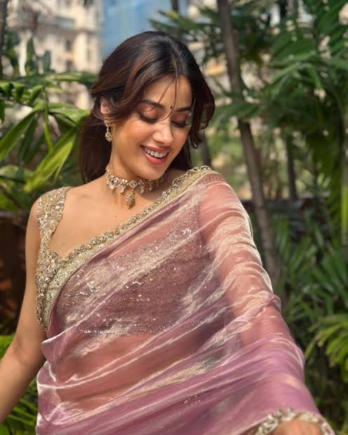 Janhvi Kapoor Pure Banarasi Tissue Handloom Saree - Designer Border