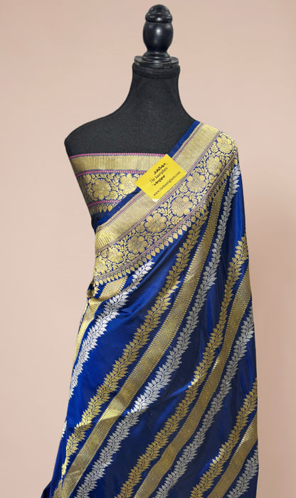 Ektara Pure Katan Silk Banarasi Handloom Saree - Silver and Gold Kadhiyal Jangla with Tested Zari