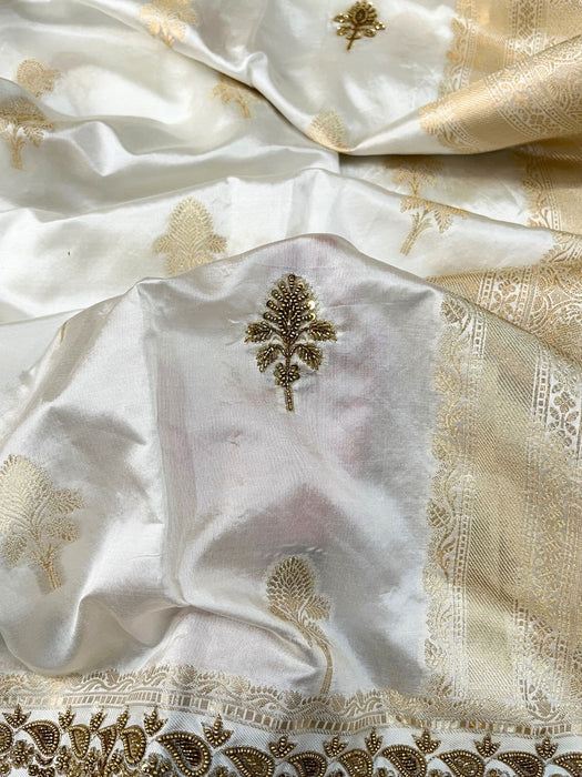White Pure Raw Mango Katan Banarasi Handloom Saree - Handwork Zardozi