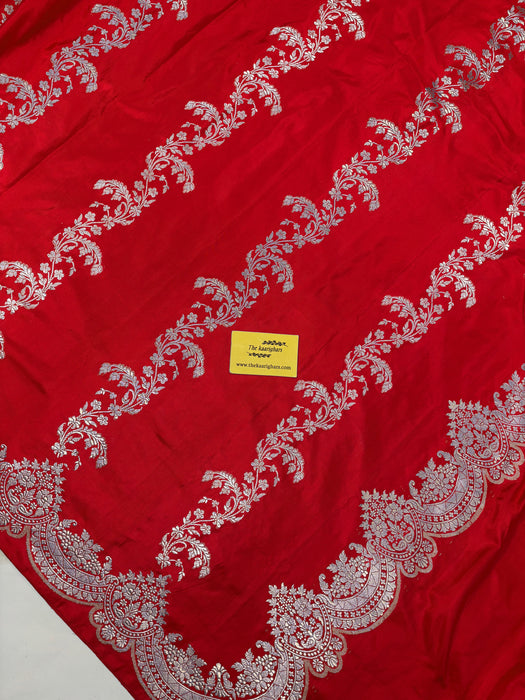 Italian Red Pure Katan Banarasi Handloom Saree - Kadiyal Jaal Work