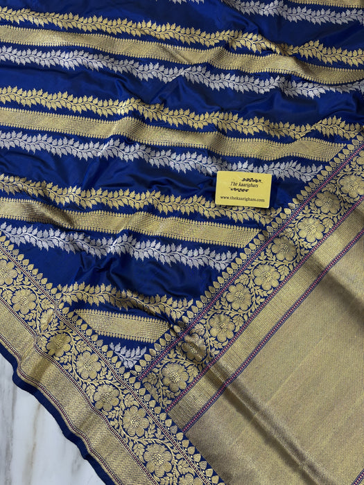 Ektara Pure Katan Silk Banarasi Handloom Saree - Silver and Gold Kadhiyal Jangla with Tested Zari