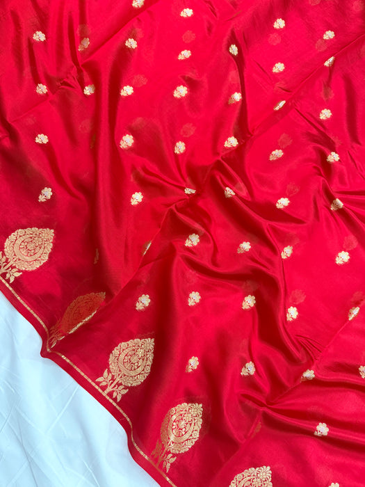 Red Pure Raw Mango Banarasi Handloom Saree - Designer Buta