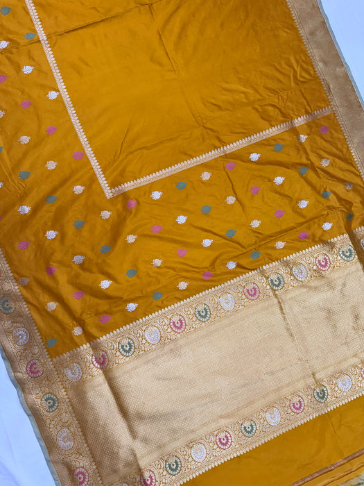 Mustard Pure Katan Banarasi Handloom Saree - Kadhiyal Meenakari Motifs