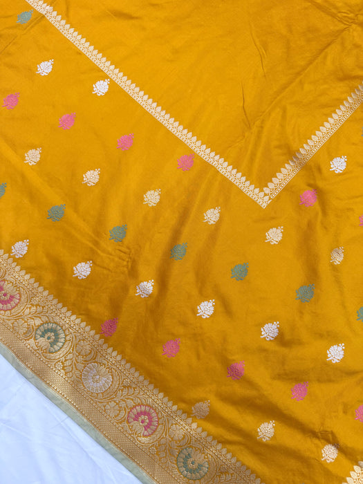 Mustard Pure Katan Banarasi Handloom Saree - Kadhiyal Meenakari Motifs