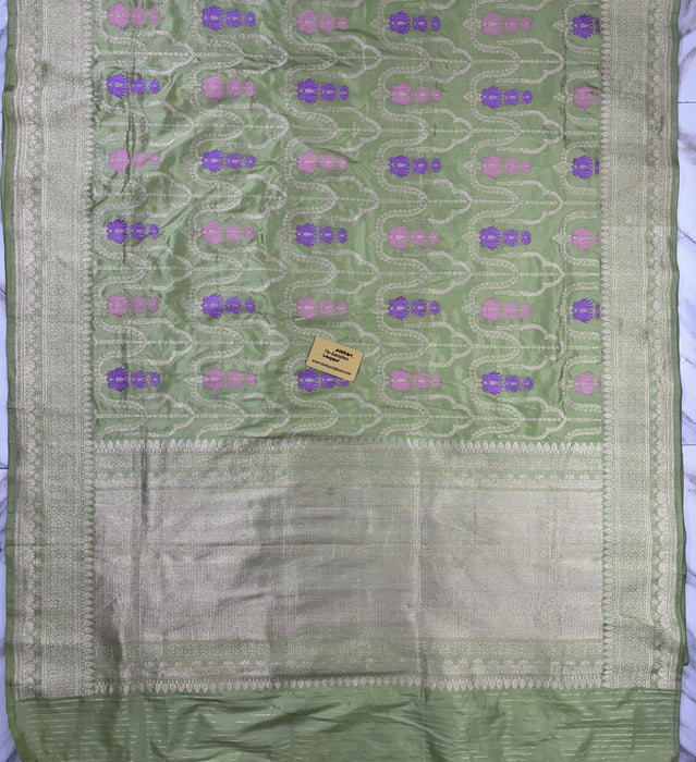 Ektara Pure Katan Silk Banarasi Handloom Saree - Kadiyal Jangla