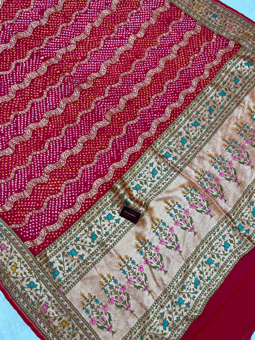 Handwoven Red Pure Georgette Bandhani Banarasi Saree - Meenakari Work