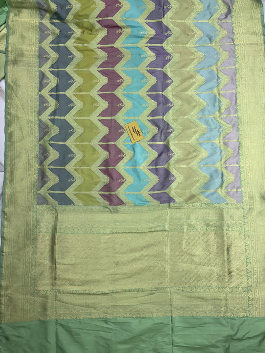 Ektara Pure Katan Silk Banarasi Handloom Saree - Rangkat