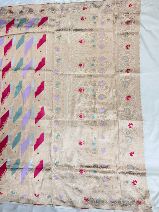 White Pure Katan Banarasi Handloom Saree - Rangkat