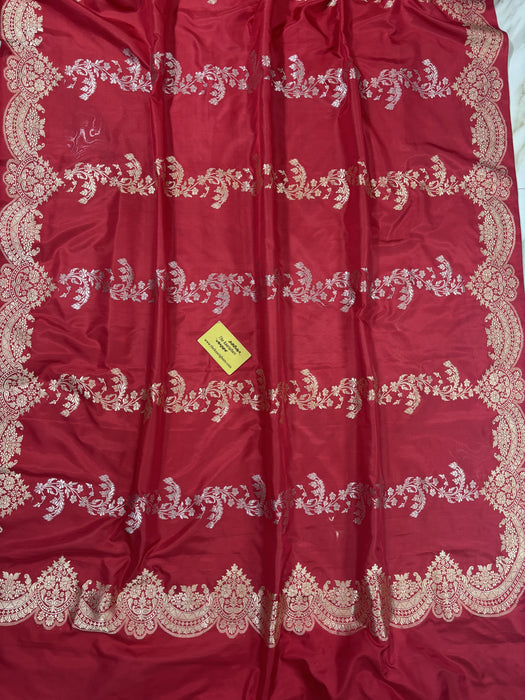 Red Pure Katan Banarasi Handloom Saree - Kadiyal Jaal Work
