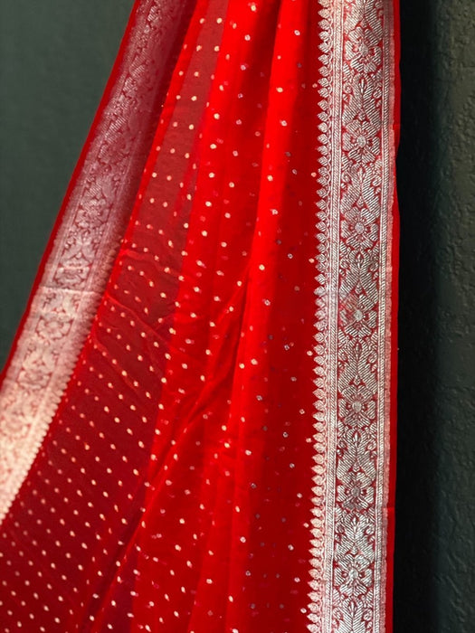 Red Pure Georgette Banarasi Handloom Dupatta - Silver Zari