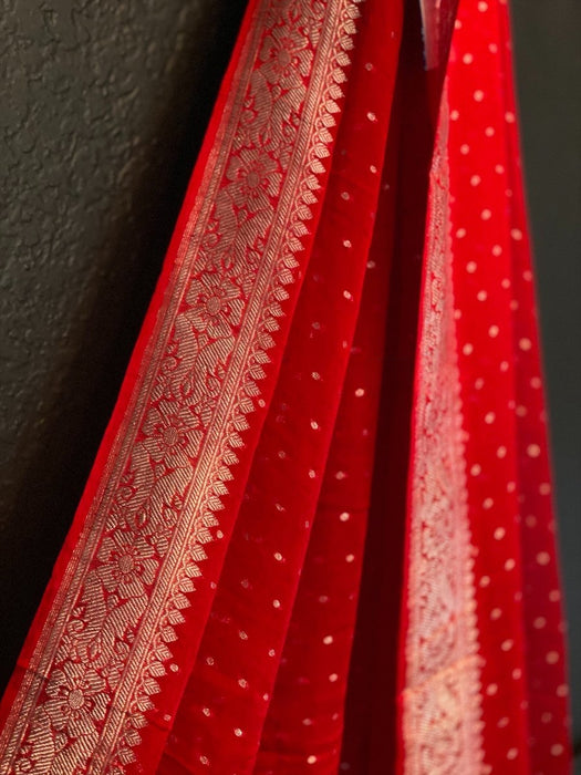 Red Pure Georgette Banarasi Handloom Dupatta - Silver Zari