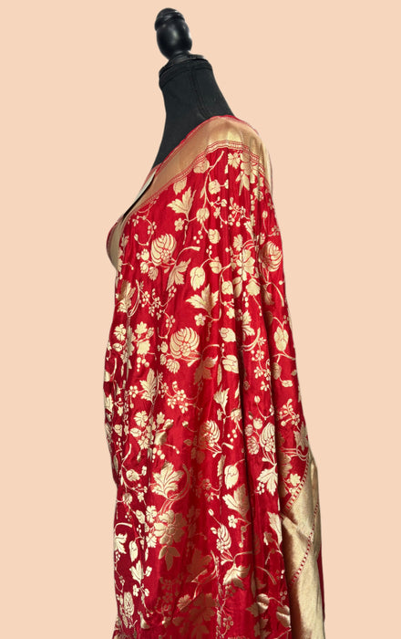 Red Pure Katan Silk Banarasi Handloom Saree - Kadhwa Jaal Work