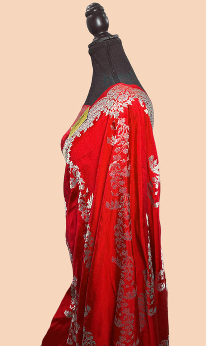 Italian Red Pure Katan Banarasi Handloom Saree - Kadiyal Jaal Work