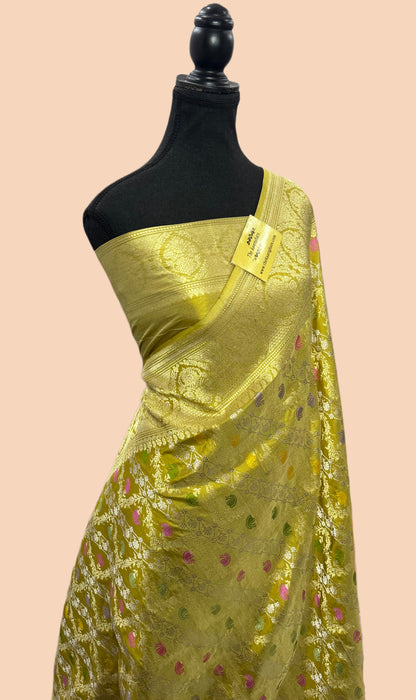 Ektara Pure Katan Silk Banarasi Handloom Saree - Kadiyal Jangla