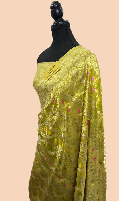 Ektara Pure Katan Silk Banarasi Handloom Saree - Kadiyal Jangla