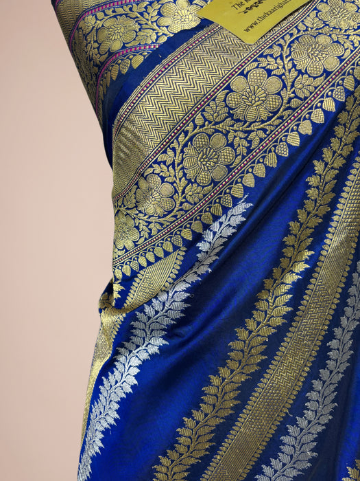 Ektara Pure Katan Silk Banarasi Handloom Saree - Silver and Gold Kadhiyal Jangla with Tested Zari