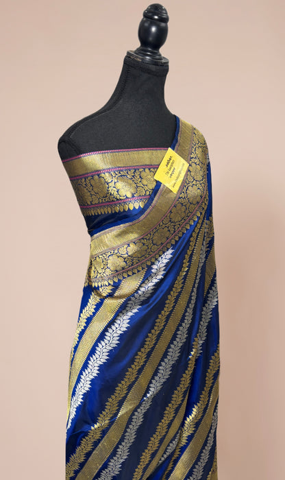 Ektara Pure Katan Silk Banarasi Handloom Saree - Silver and Gold Kadhiyal Jangla with Tested Zari