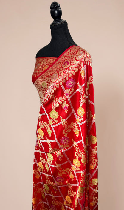 Ektara Red Pure Katan Silk Banarasi Handloom Saree - Silver and Gold Kadhiyal Jangla with Tested Zari