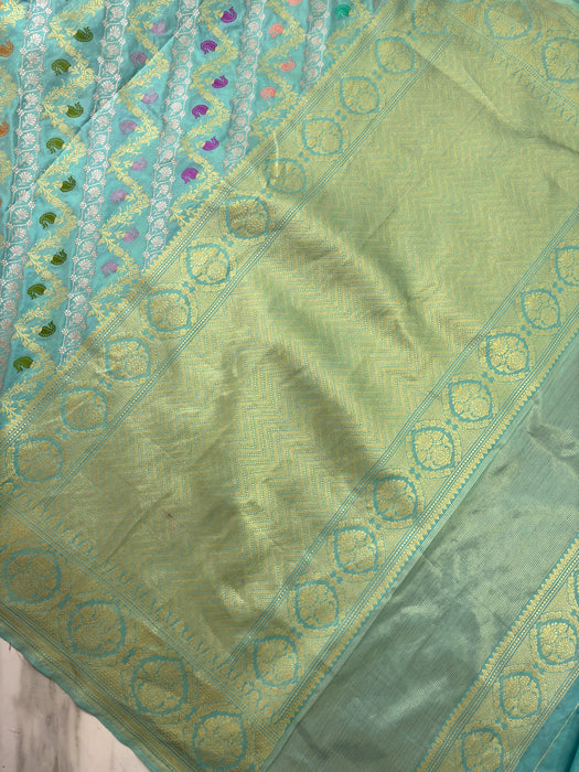 Ektara Pure Katan Silk Banarasi Handloom Saree - Kadiyal Jangla