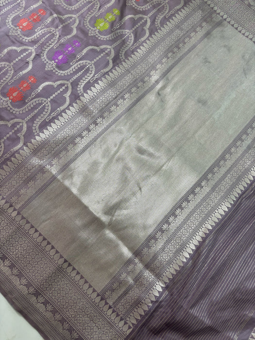 Ektara Pure Katan Silk Banarasi Handloom Saree - Kadiyal Jangla