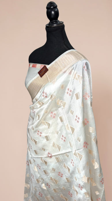 White Pure Raw Mango Katan Banarasi Handloom Saree