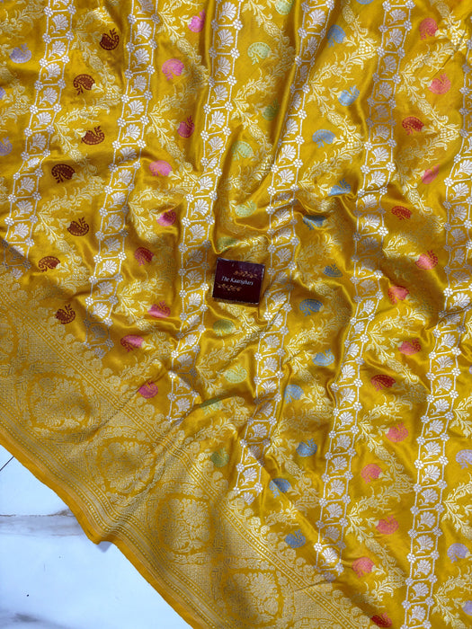 Ektara Pure Katan Silk Banarasi Handloom Saree - Kadiyal Jangla