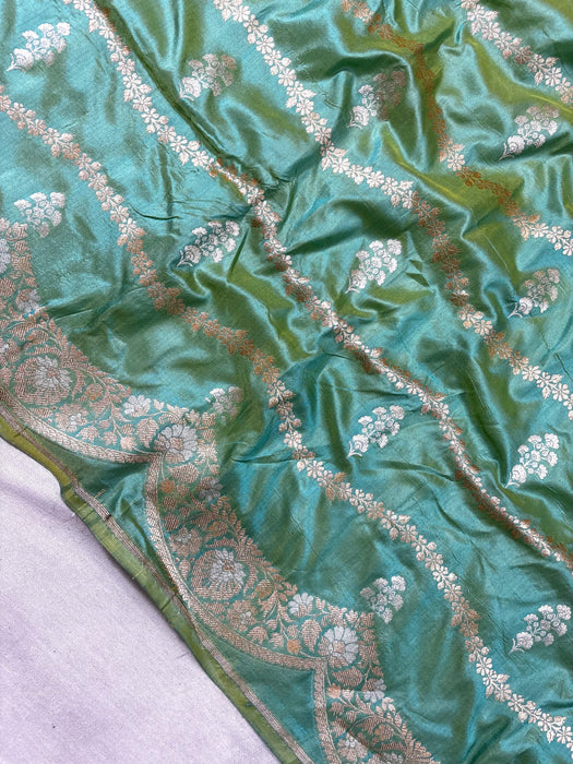 Dual Shade Pista Pure Katan Banarasi Handloom Saree - Sona Roopa motifs