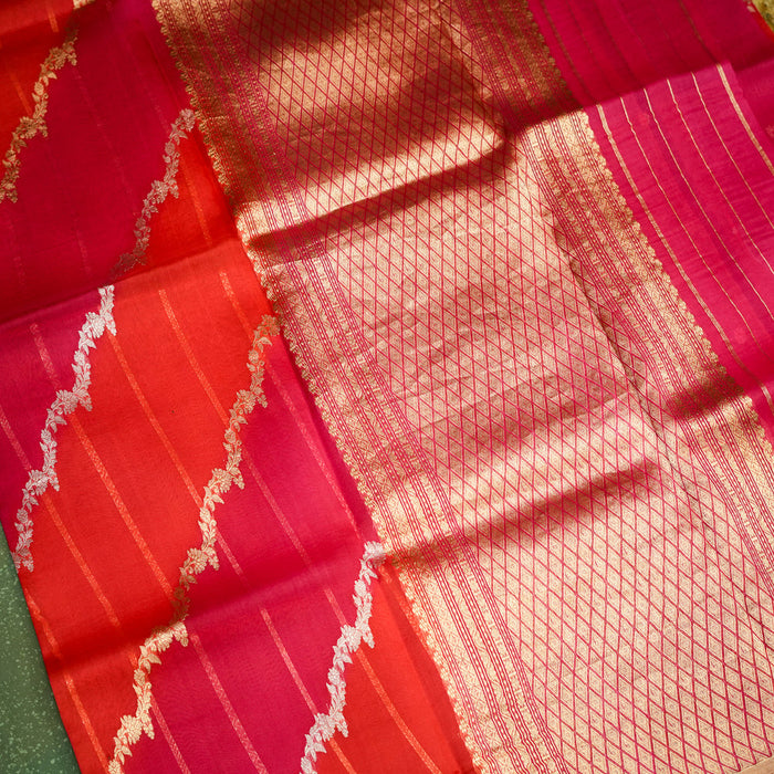 Rangkat Pure Kora Banarasi Handloom Saree - Hand Rangkat